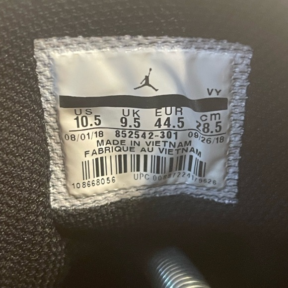 Mens Jordan 1 ‘Pine Green’ (size 10.5) - Picture 6 of 9